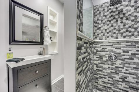 2920 North Gresham Avenue Chicago IL 60618