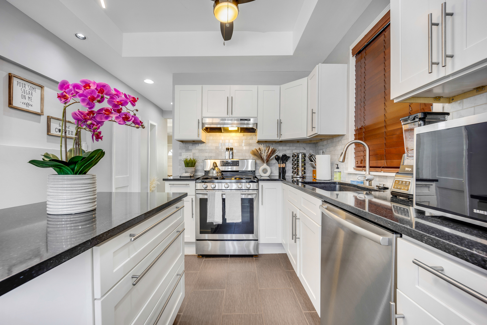 2920 North Gresham Avenue Chicago IL 60618