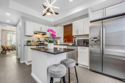 2920 North Gresham Avenue Chicago IL 60618