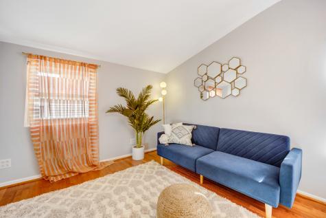 2920 North Gresham Avenue Chicago IL 60618