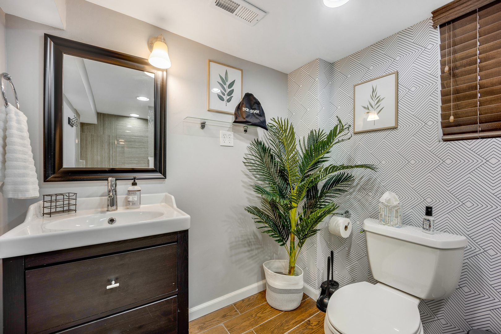 2920 North Gresham Avenue Chicago IL 60618