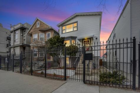 2920 North Gresham Avenue Chicago IL 60618