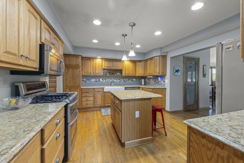 11S699 Schillinger Drive Naperville IL 60564