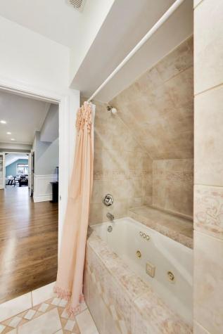 1414 Canterbury Lane Glenview IL 60025