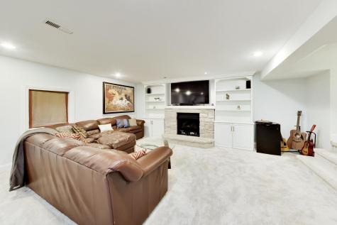 1414 Canterbury Lane Glenview IL 60025