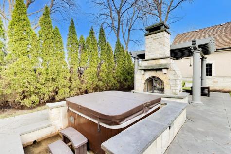 1414 Canterbury Lane Glenview IL 60025