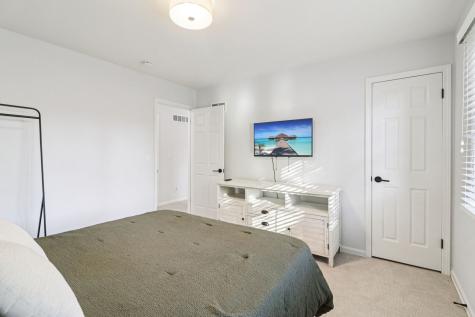 1443 Woodhill Drive Northbrook IL 60062