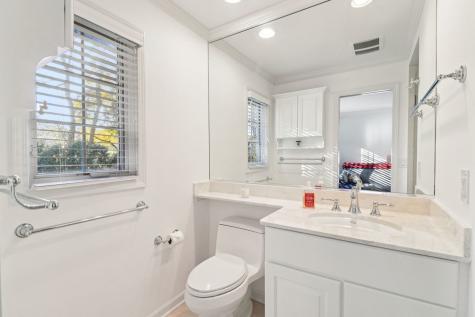 1443 Woodhill Drive Northbrook IL 60062