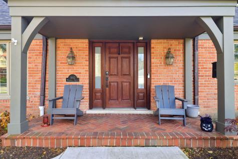 1443 Woodhill Drive Northbrook IL 60062