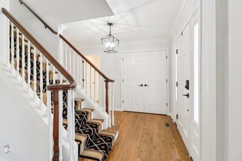 1443 Woodhill Drive Northbrook IL 60062