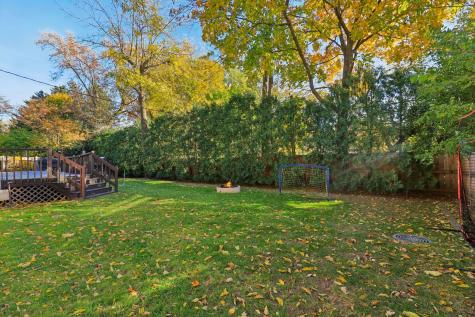 1443 Woodhill Drive Northbrook IL 60062
