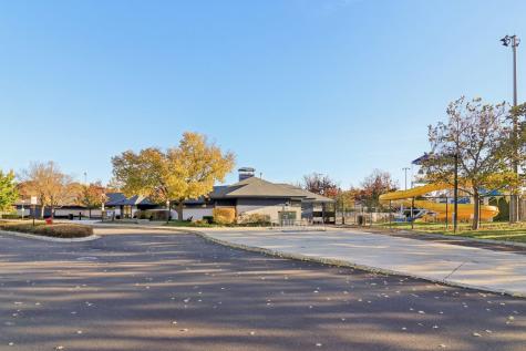 1443 Woodhill Drive Northbrook IL 60062