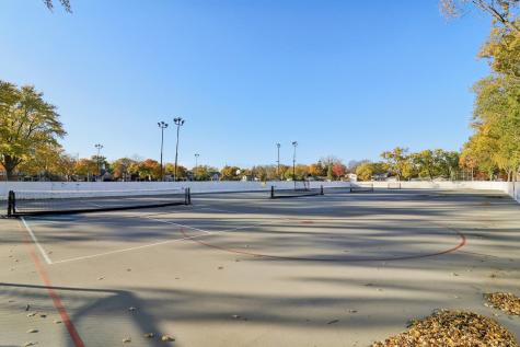 1443 Woodhill Drive Northbrook IL 60062