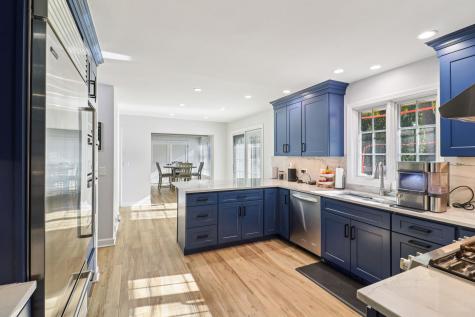 1443 Woodhill Drive Northbrook IL 60062