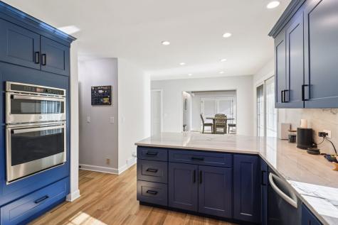1443 Woodhill Drive Northbrook IL 60062
