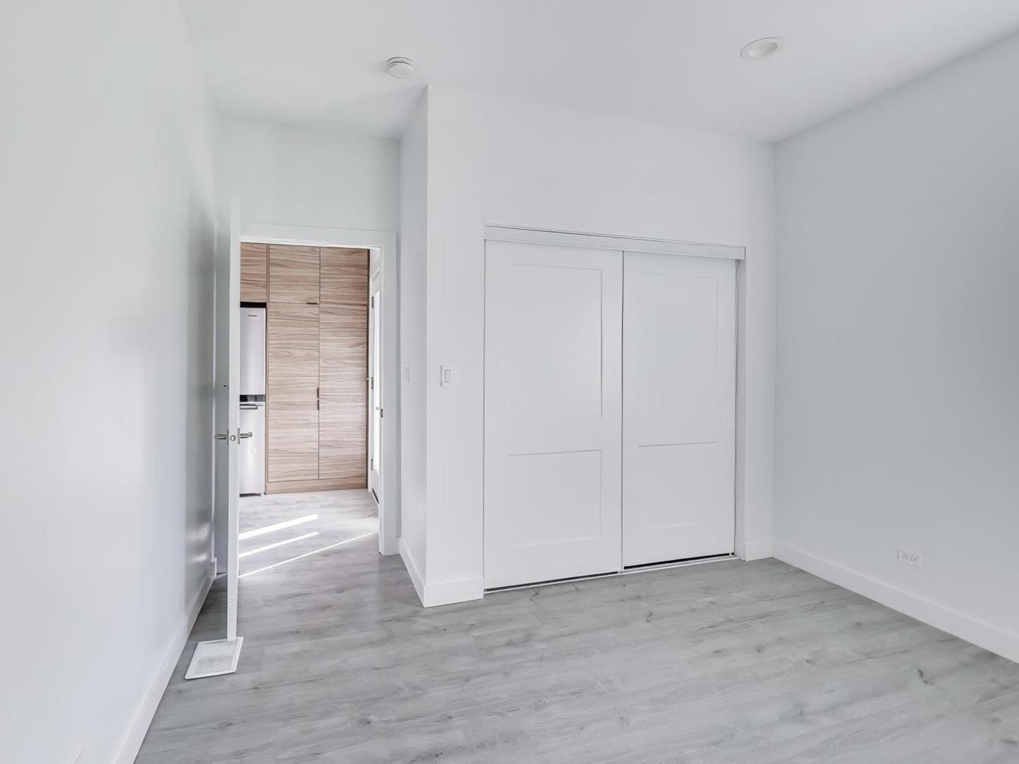 1721 West Arthur Avenue Chicago IL 60626