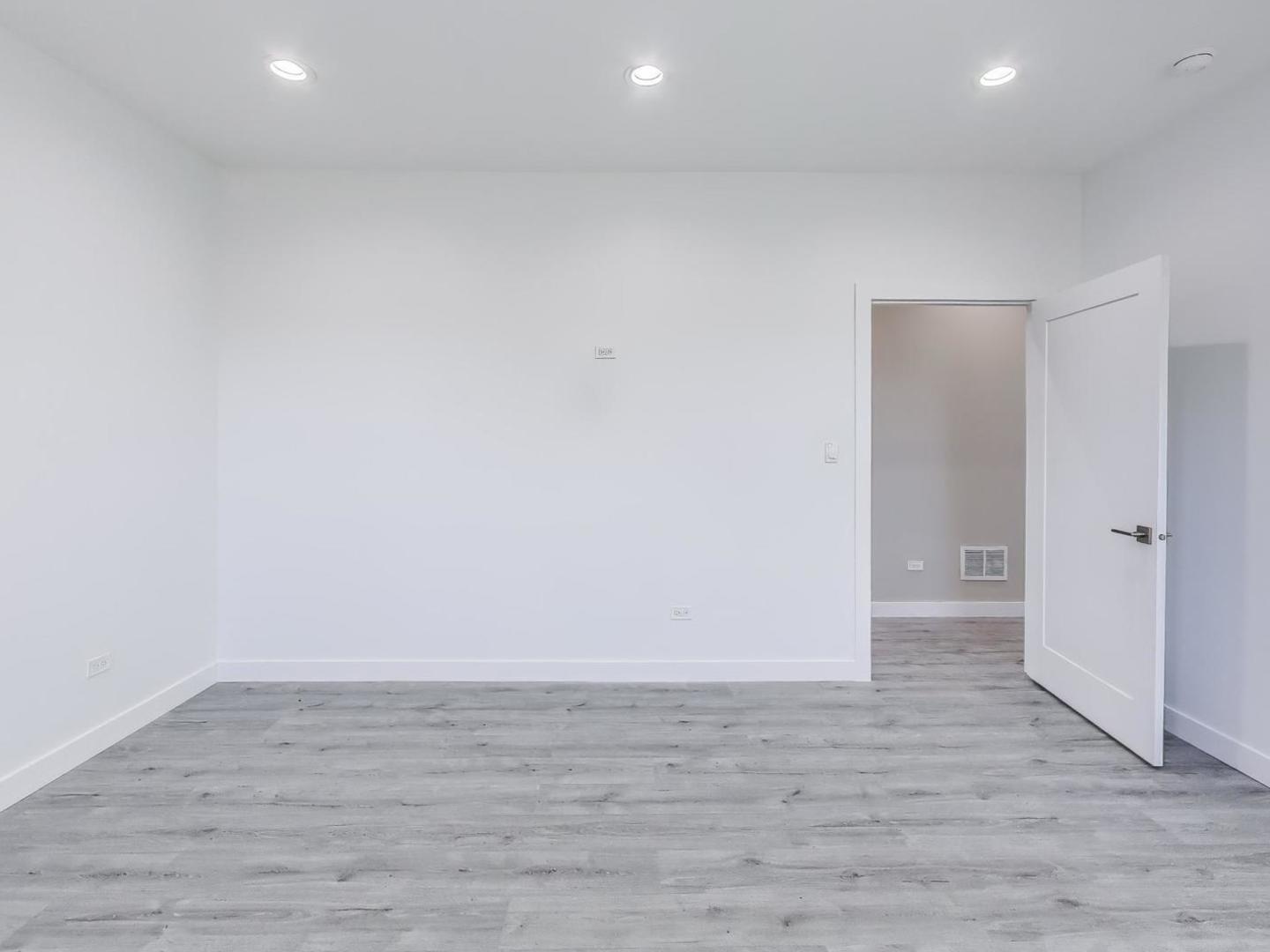 1721 West Arthur Avenue Chicago IL 60626