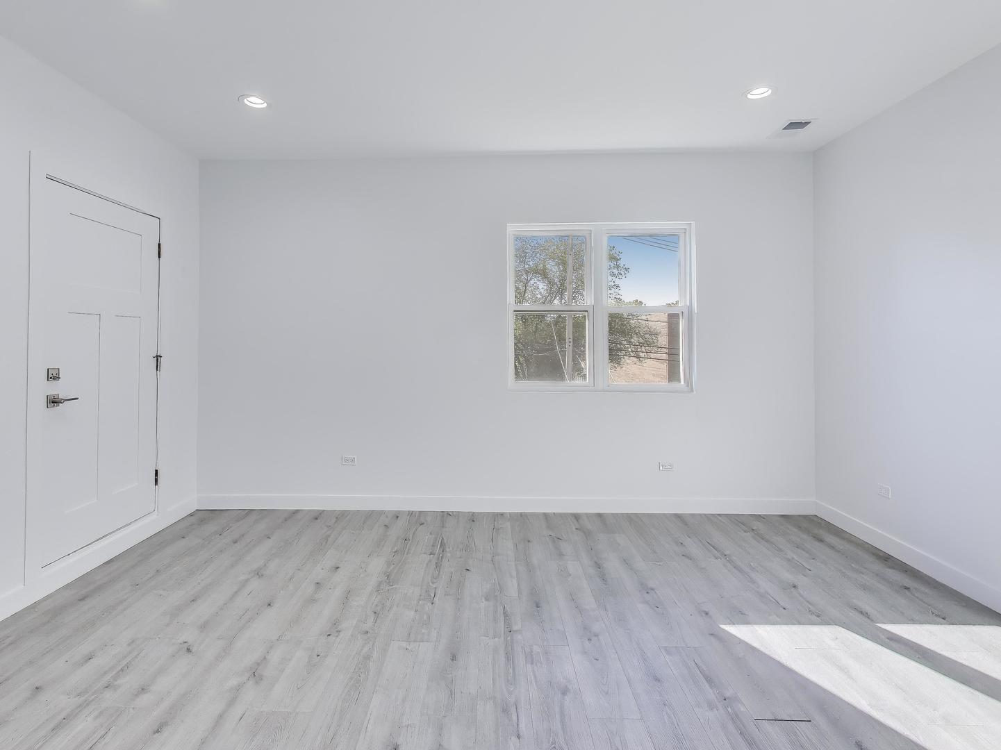 1721 West Arthur Avenue Chicago IL 60626