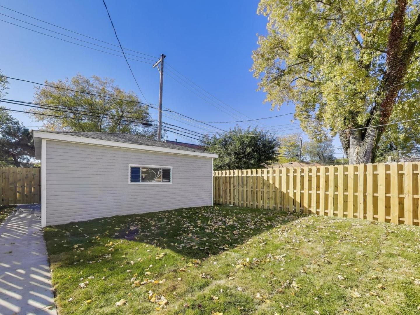 1721 West Arthur Avenue Chicago IL 60626