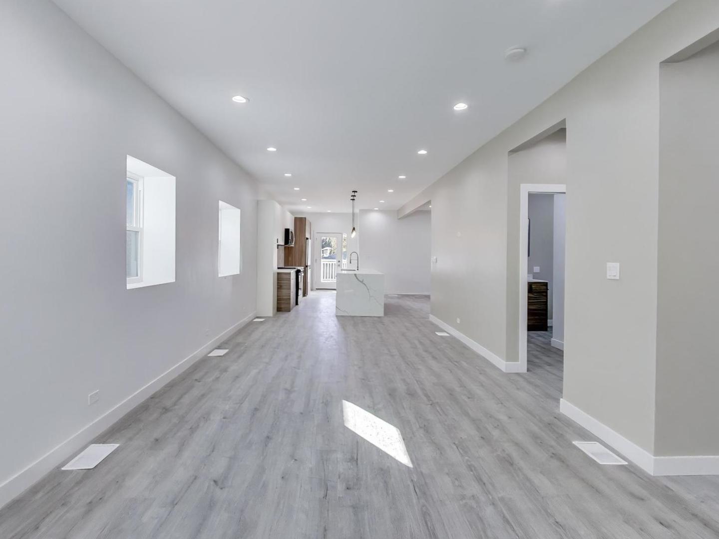 1721 West Arthur Avenue Chicago IL 60626