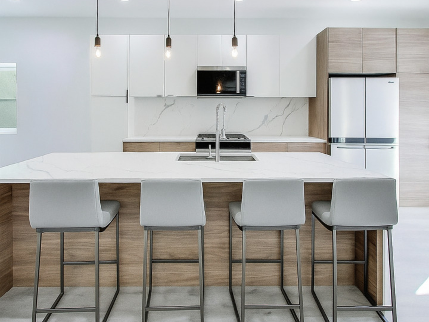 1721 West Arthur Avenue Chicago IL 60626