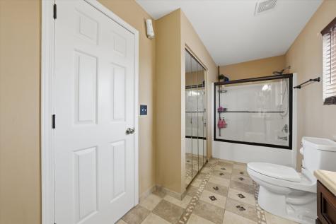 93 Windflower Court Romeoville IL 60446