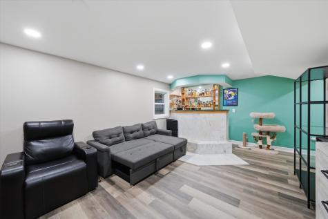 93 Windflower Court Romeoville IL 60446