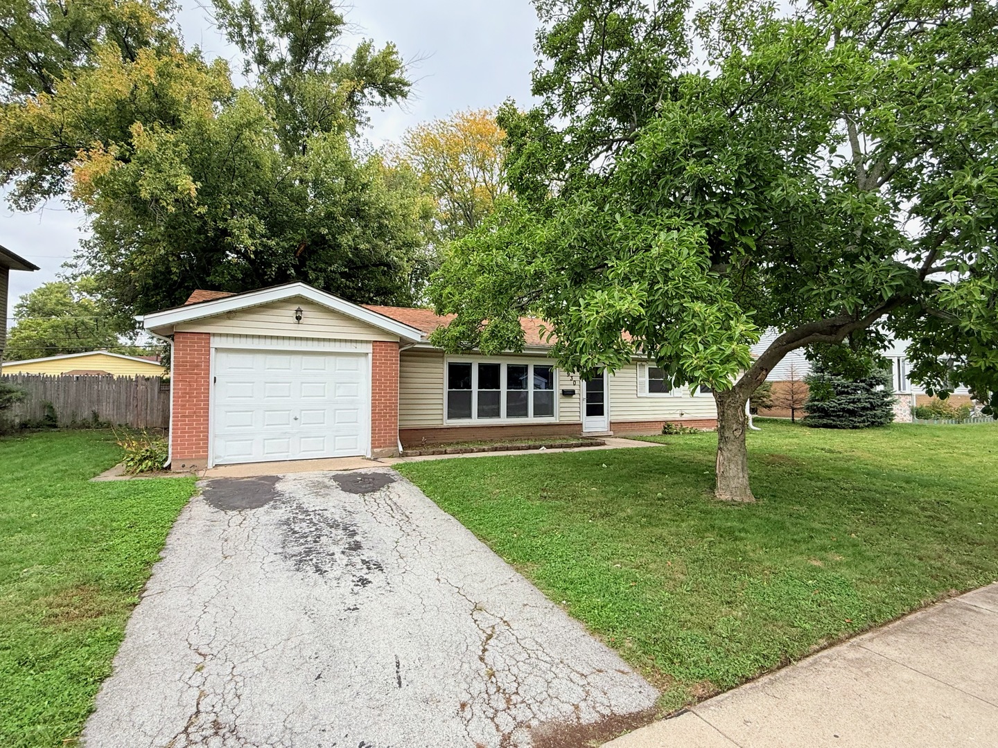930 Coach Road Homewood IL 60430