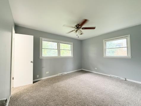 930 Coach Road Homewood IL 60430