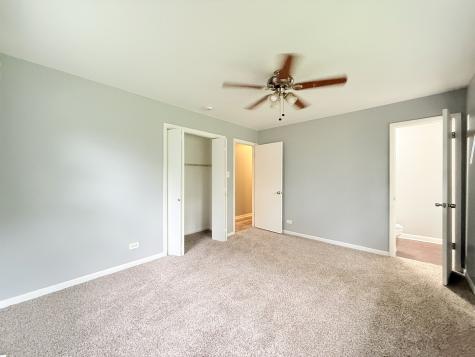 930 Coach Road Homewood IL 60430