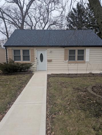 570 Farnum Avenue Aurora IL 60505