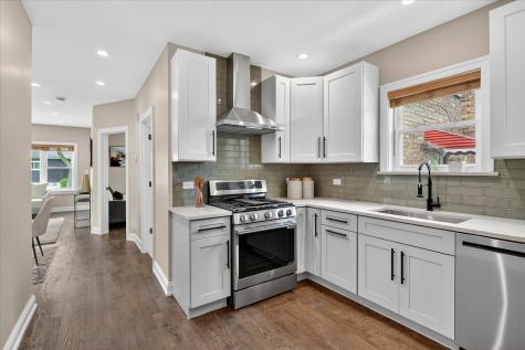 10103 South Aberdeen Street Chicago IL 60643