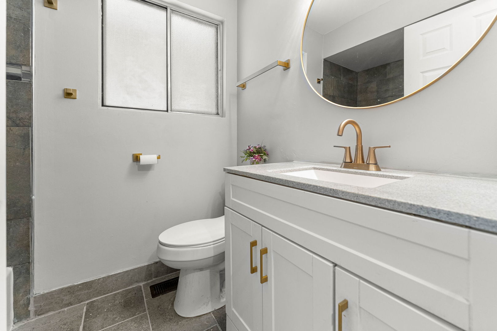 726 East 89th Place Chicago IL 60619