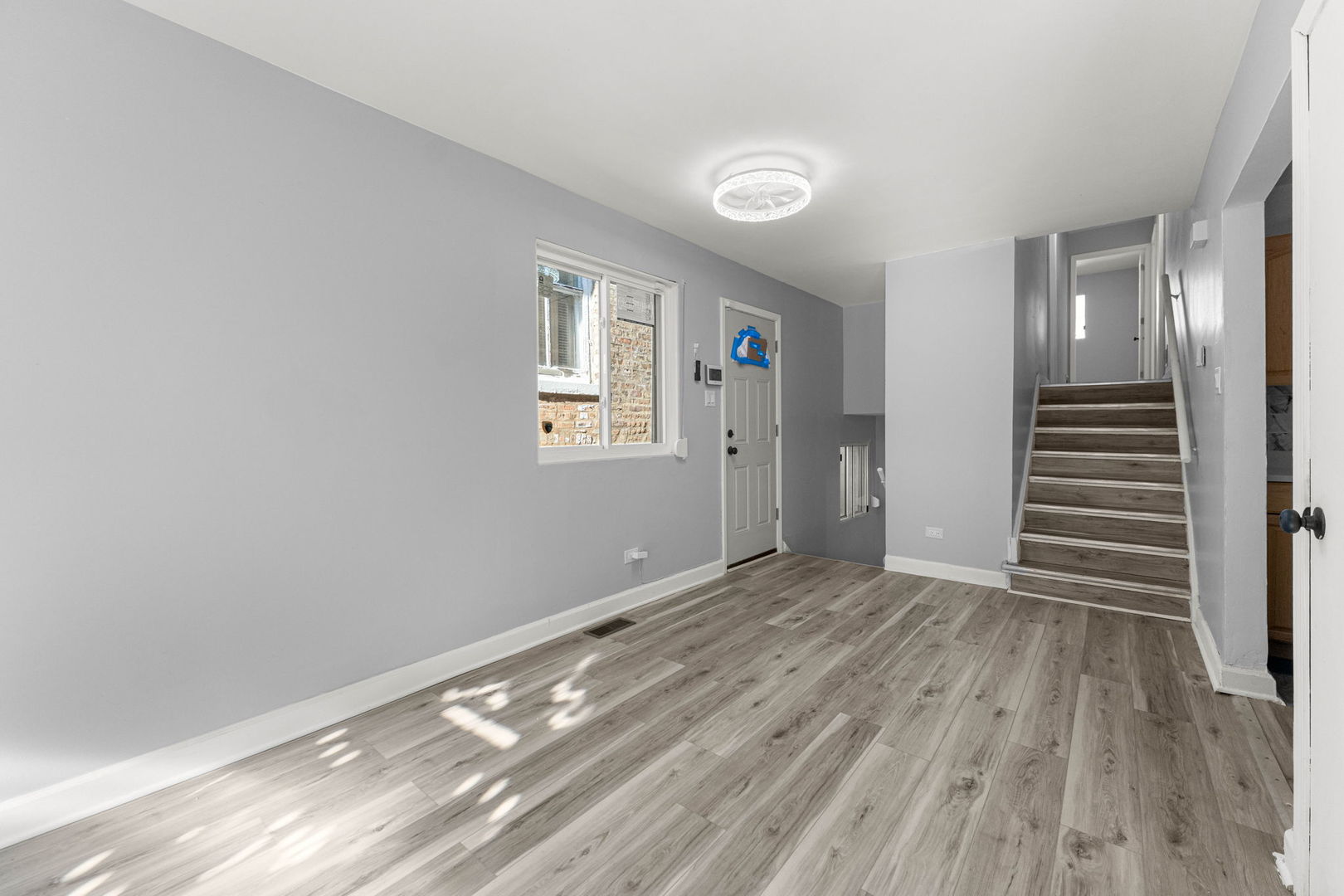 726 East 89th Place Chicago IL 60619