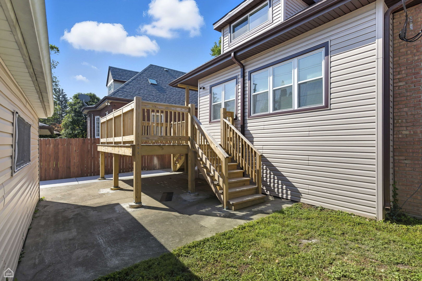 9845 South Hoyne Avenue Chicago IL 60643