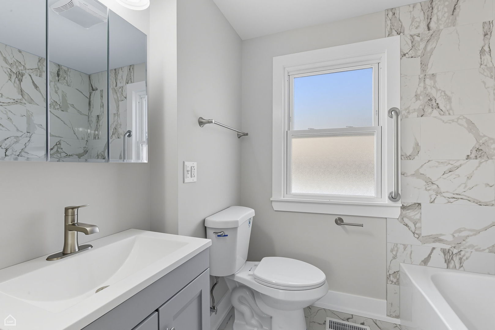 9845 South Hoyne Avenue Chicago IL 60643