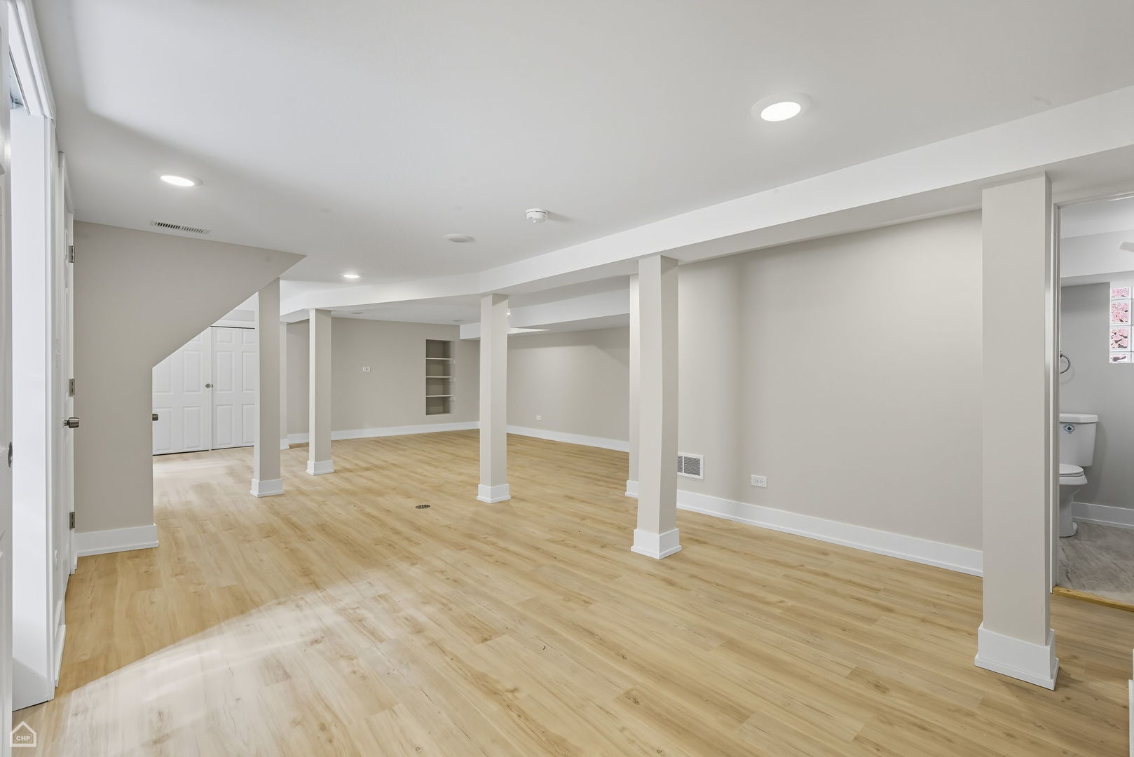 9845 South Hoyne Avenue Chicago IL 60643