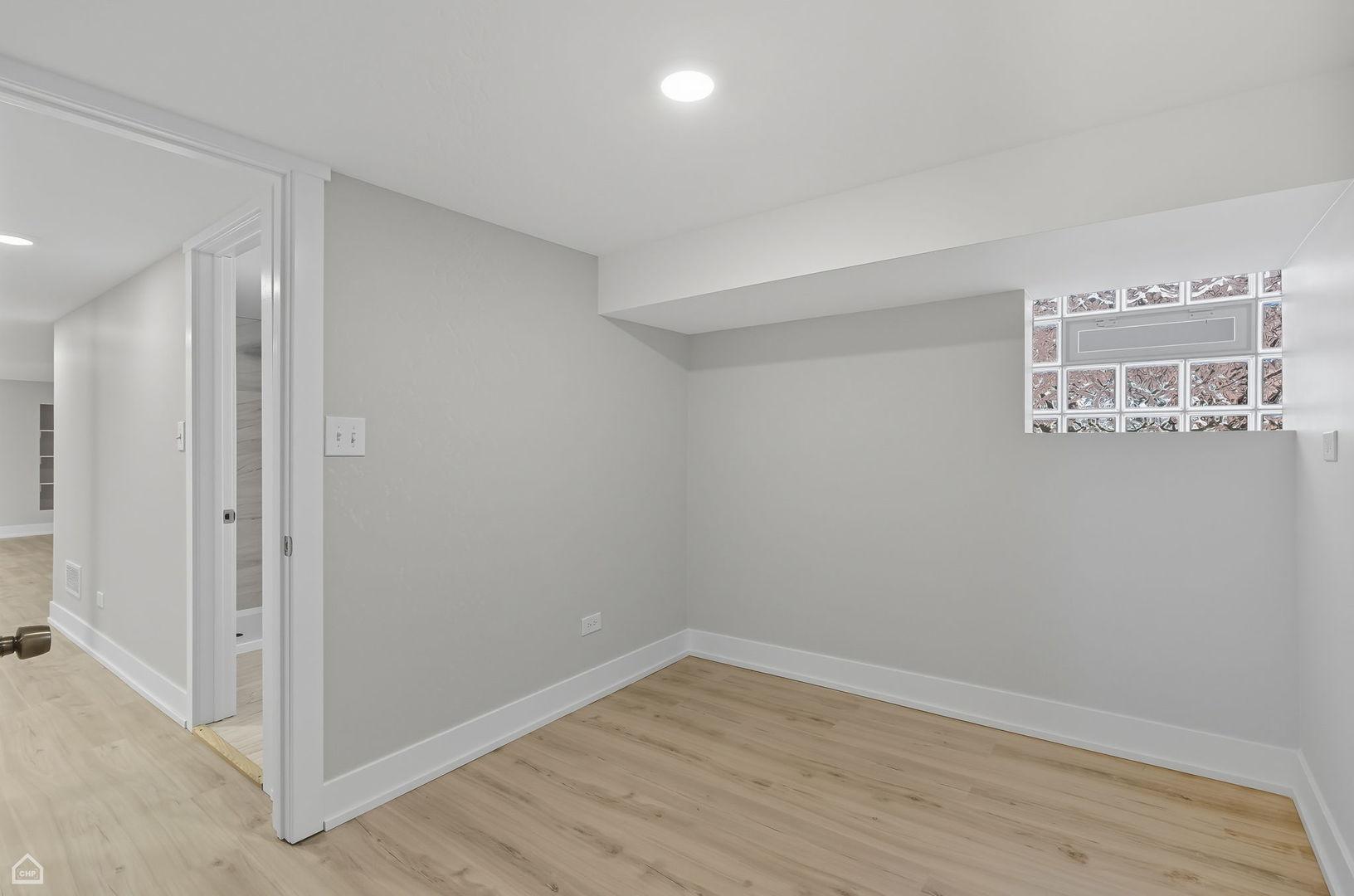 9845 South Hoyne Avenue Chicago IL 60643