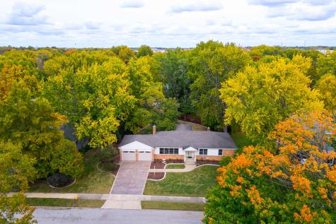 204 Orleans Drive Bloomington IL 61701