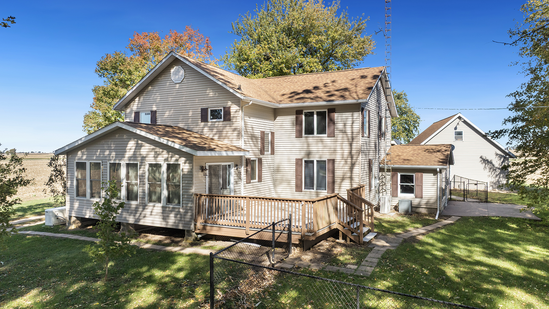 1182 Inlet Road Amboy IL 61310