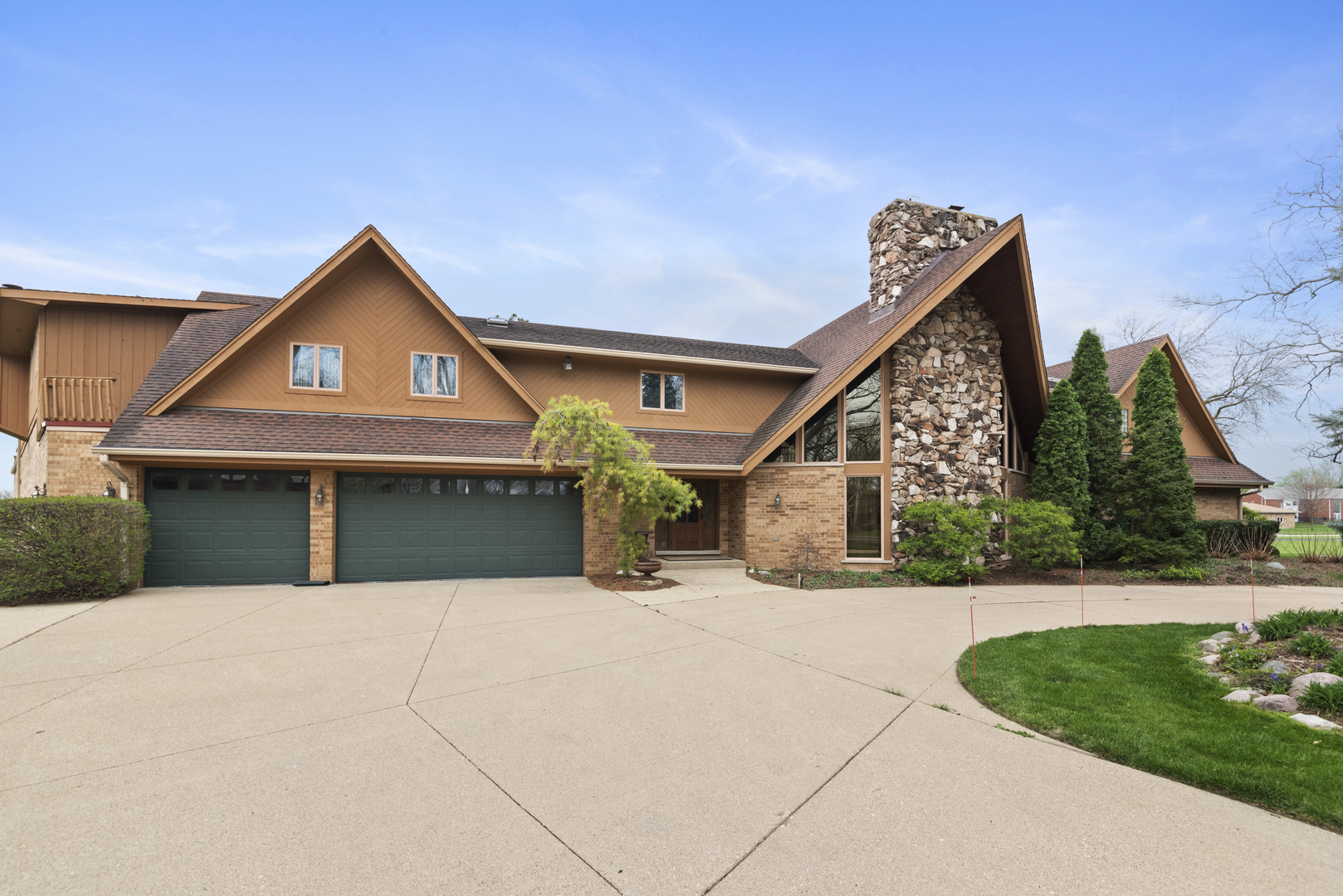 607 Berkshire Court Downers Grove IL 60516