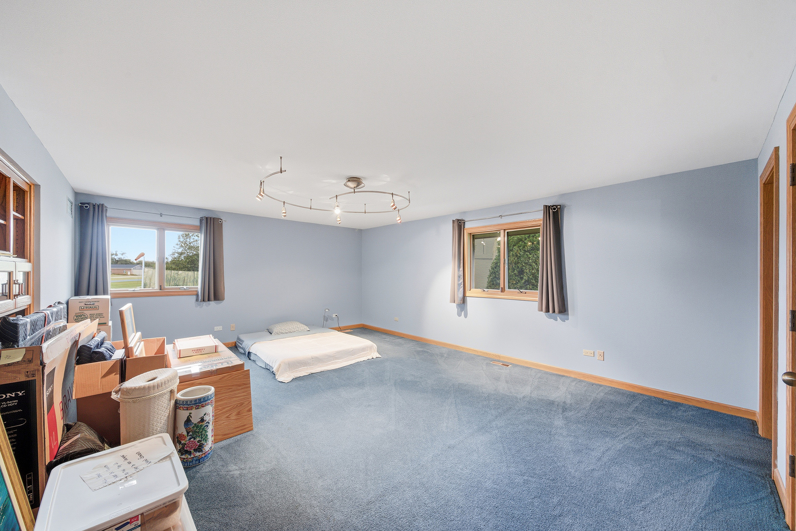 607 Berkshire Court Downers Grove IL 60516