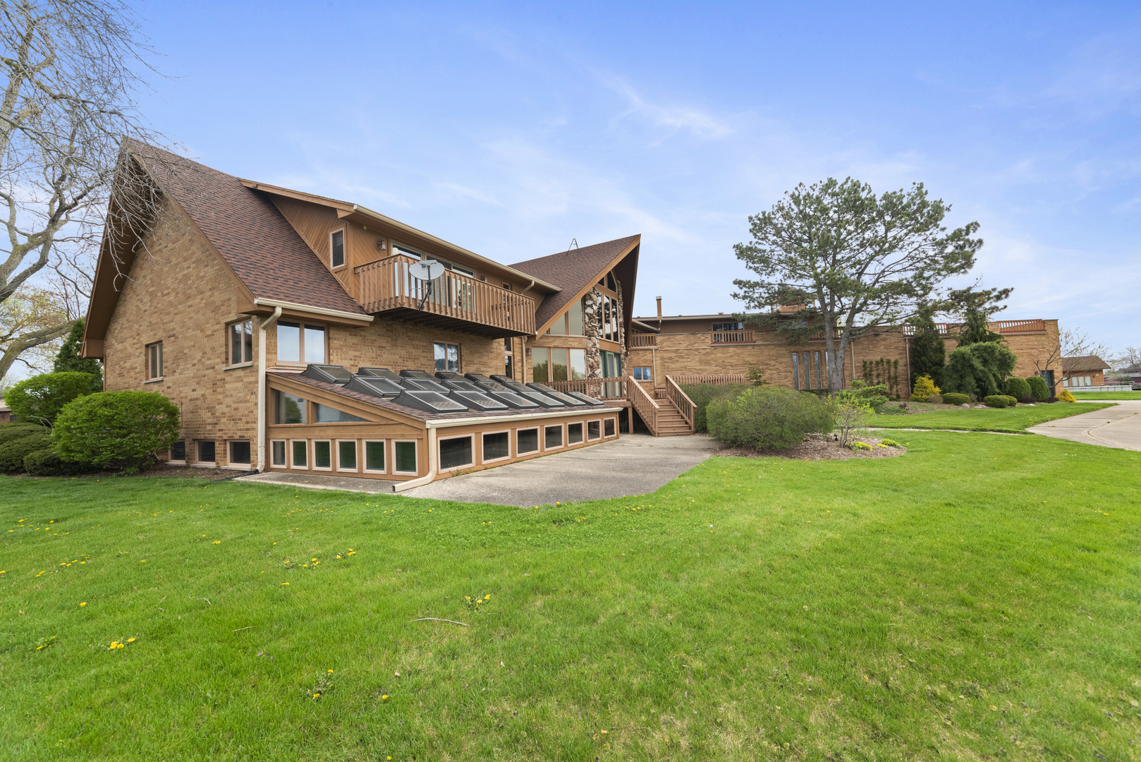 607 Berkshire Court Downers Grove IL 60516