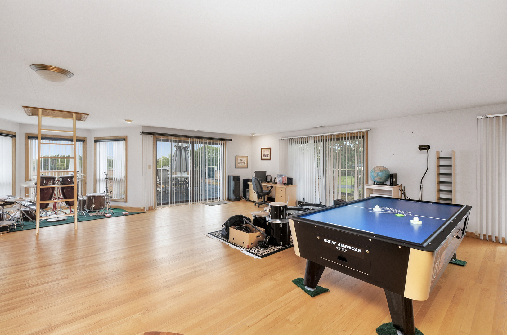 607 Berkshire Court Downers Grove IL 60516