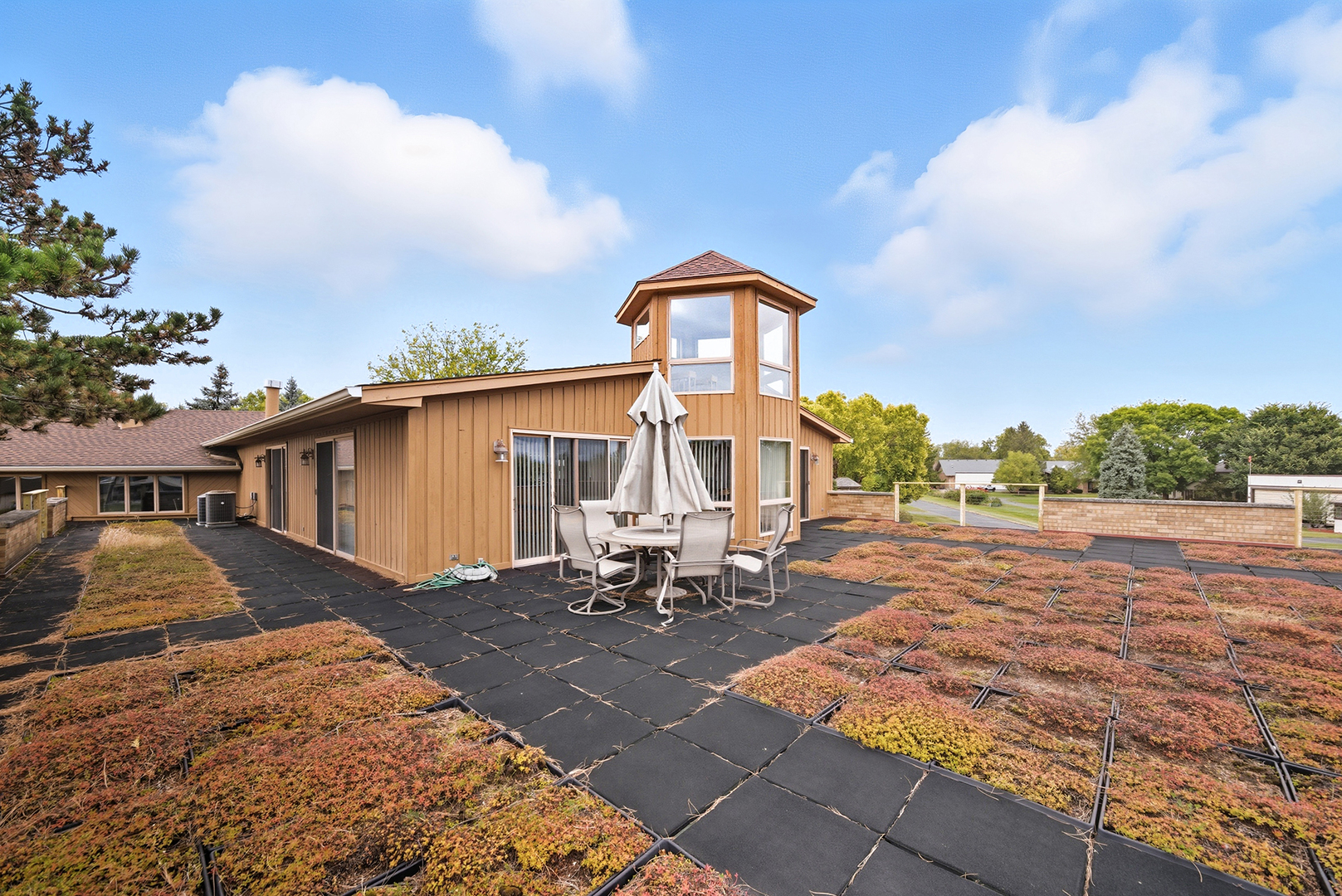 607 Berkshire Court Downers Grove IL 60516