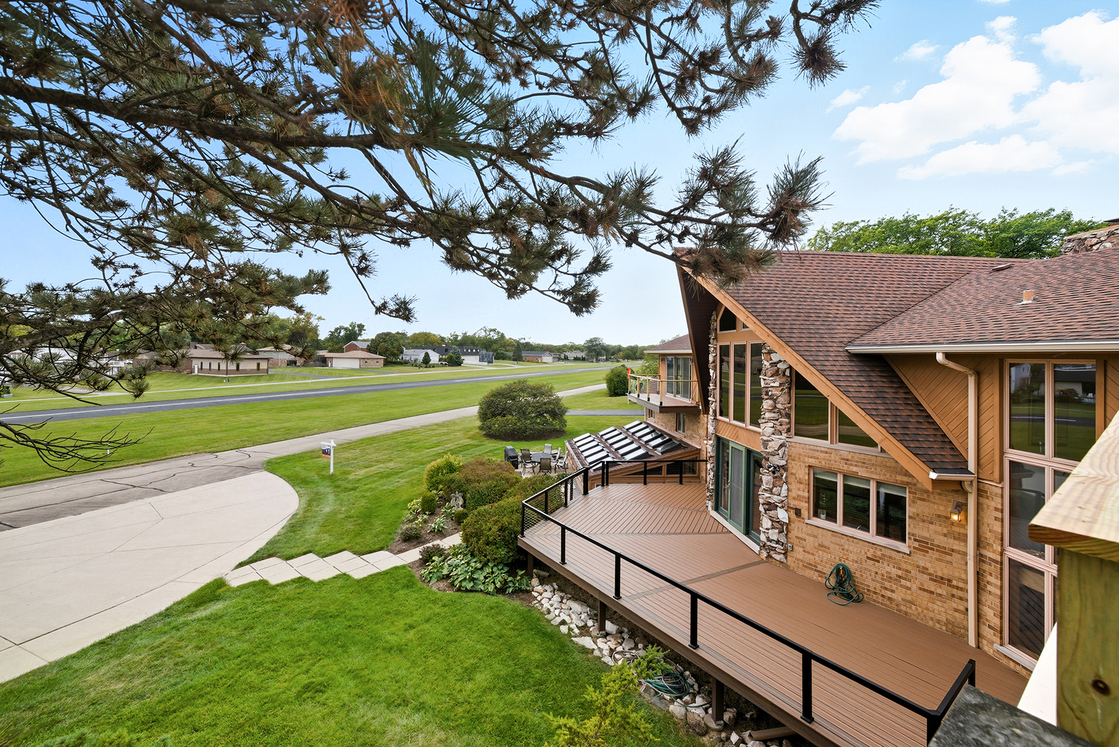 607 Berkshire Court Downers Grove IL 60516