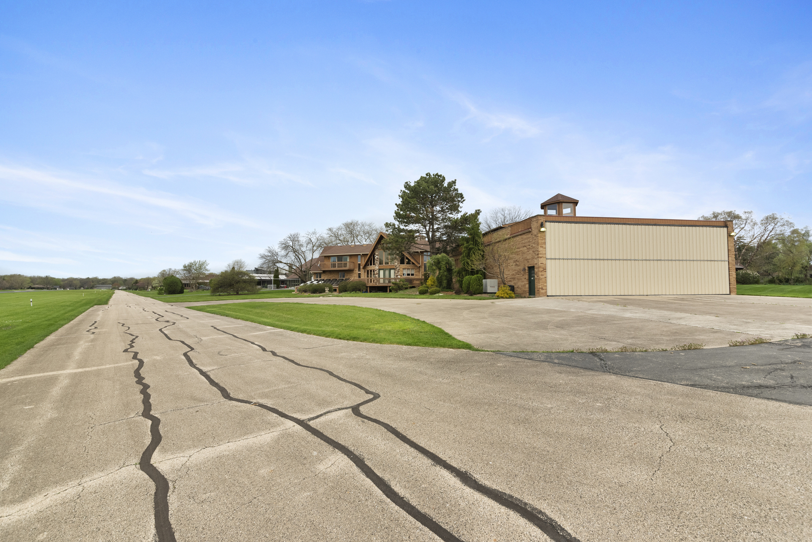 607 Berkshire Court Downers Grove IL 60516