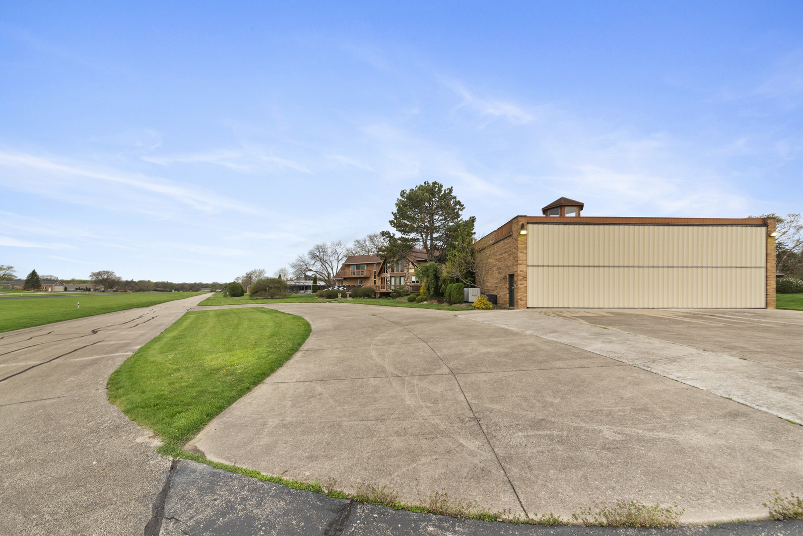 607 Berkshire Court Downers Grove IL 60516