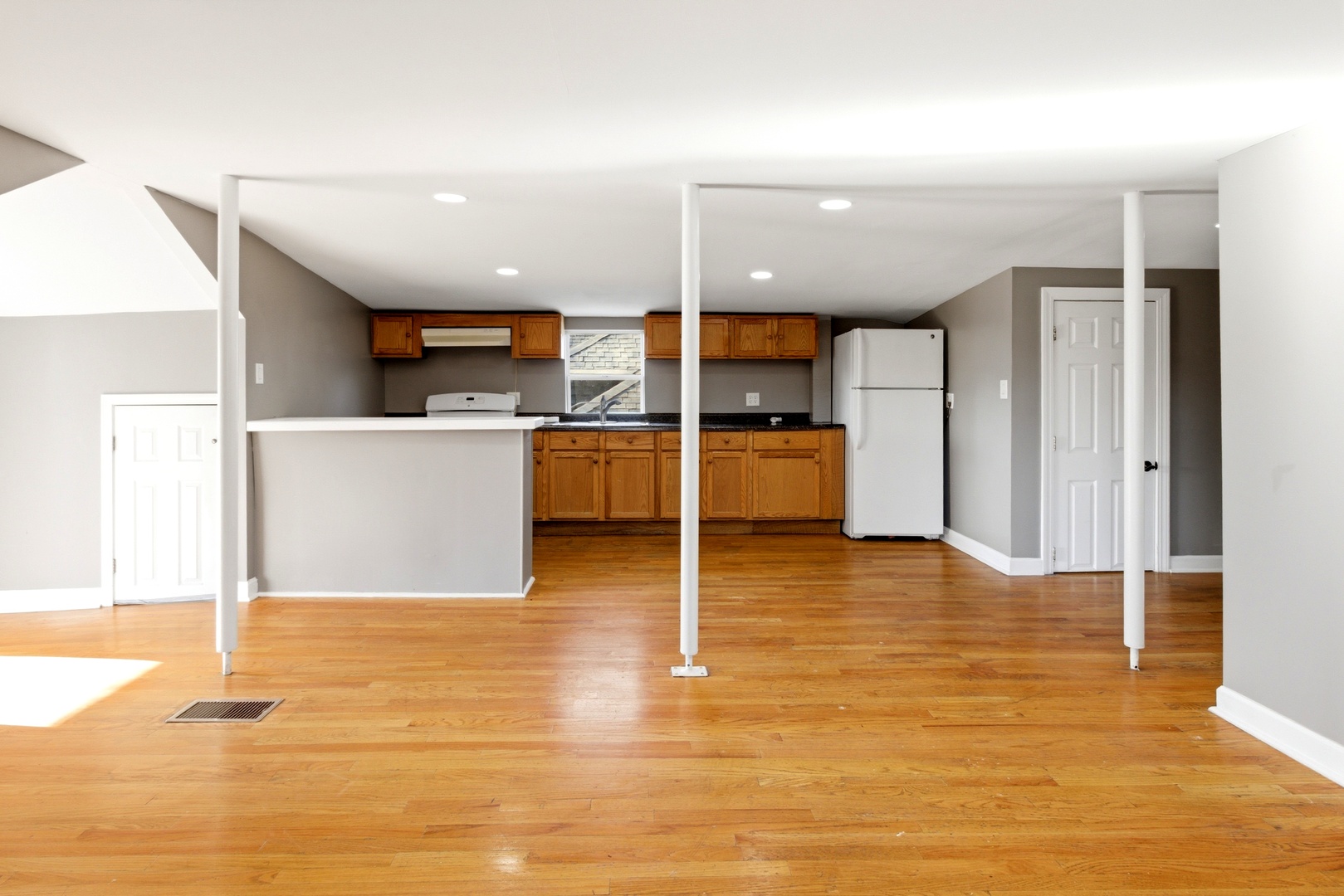 2936 North Kenneth Avenue Chicago IL 60641