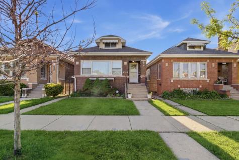 2936 North Kenneth Avenue Chicago IL 60641